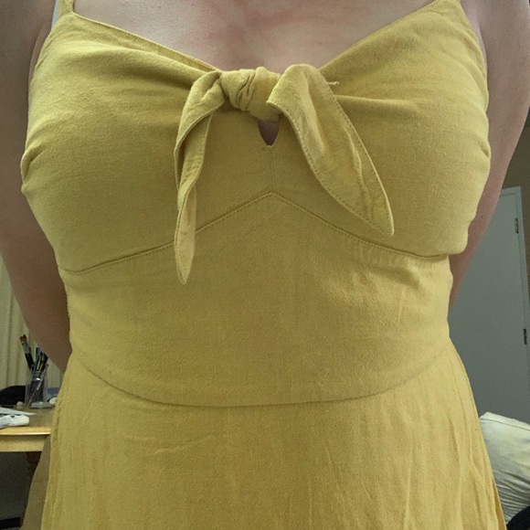 Hollister Short Yellow Dress - Picture 2 of 4